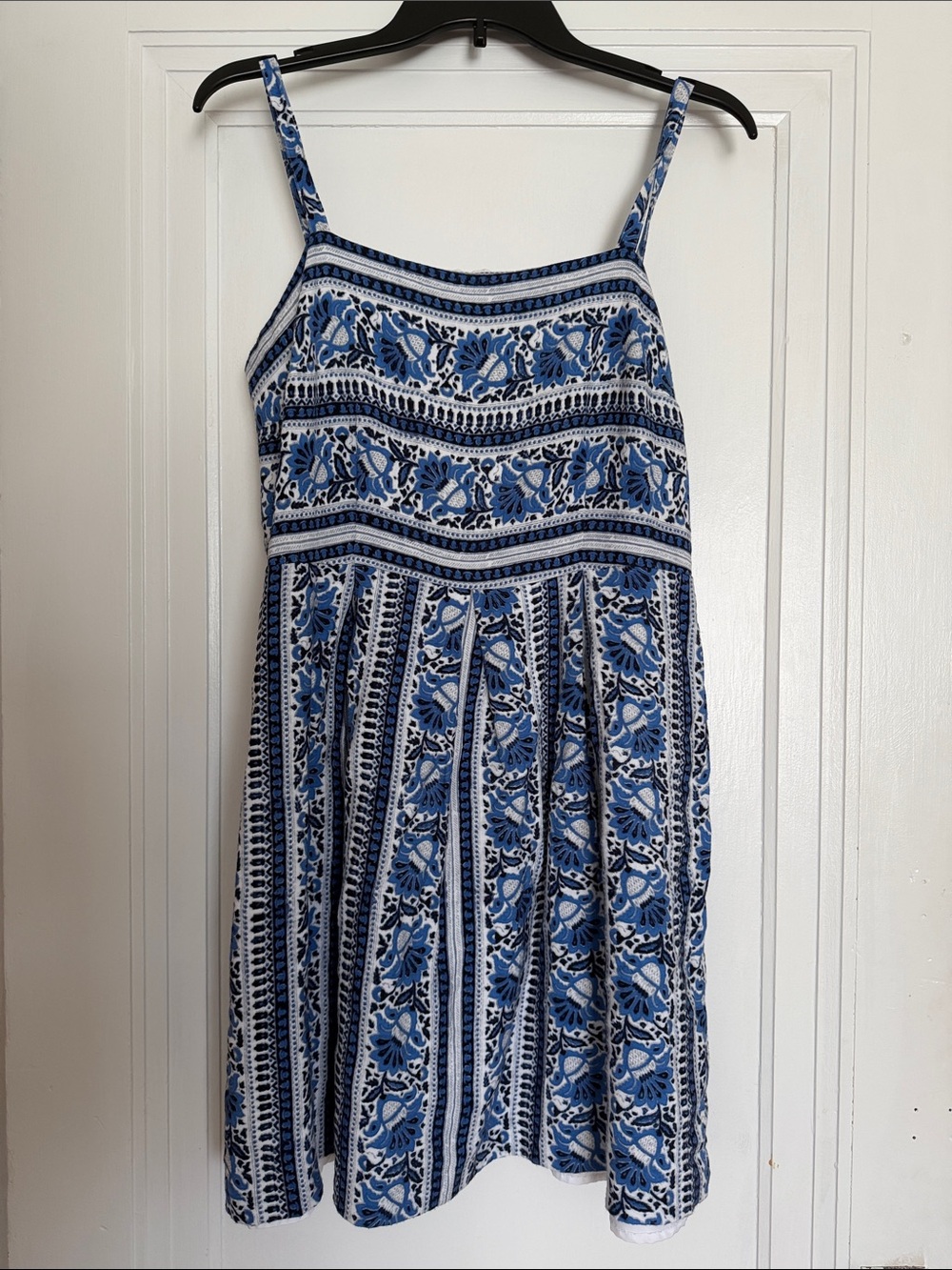 Ann Taylor loft Floral Striped Sundress - 10p